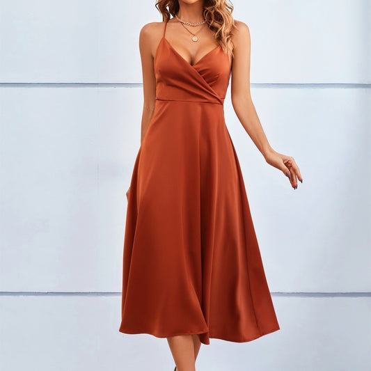 Robe rouge bordeaux élégante et cintrée